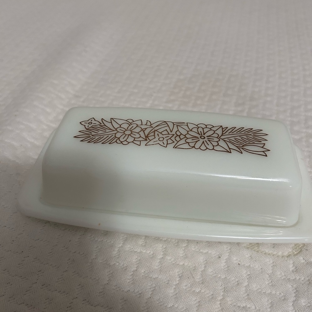Pyrex Woodland Pattern 1/4 pound Butter Dish